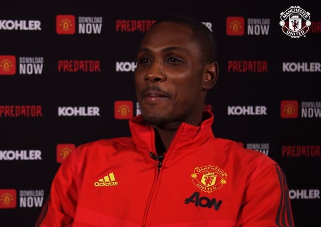 Manchester United dá camisa Ighalo No. 25